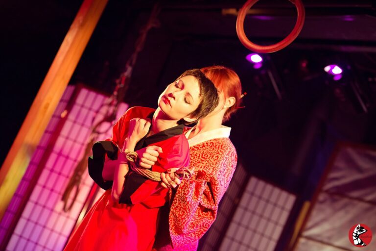 Rope Fest Peterburg . Bondage: TatiLimat. Photo by Dmitriy Orlov